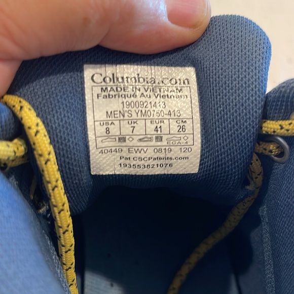 COLUMBIA Techlite Out dry Water Proof hiking shoes. SZ 8 - Picture 6 of 9